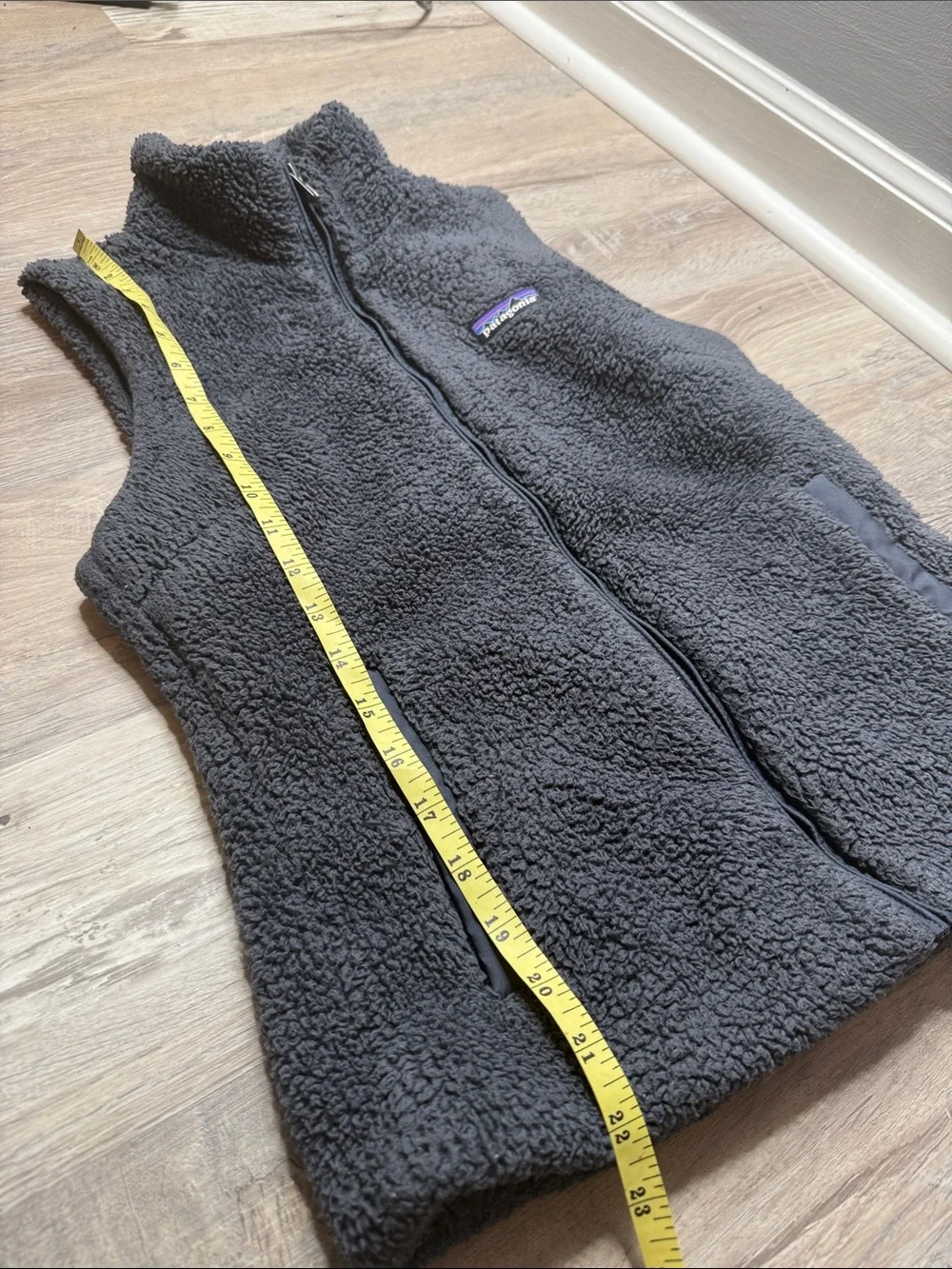 Women’s Patagonia Charcoal Sherpa Fleece Vest - Full Zip Size Small